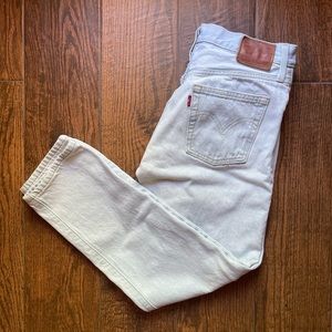 Levi’s Light Wash 501 Jeans